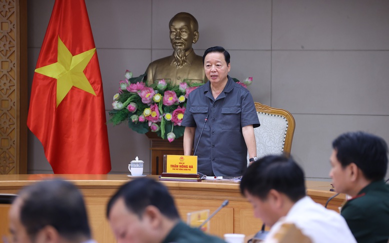 Bão số 10 Bualoi đi dọc biển khó dự báo, 2 mốc thời gian ứng phó tuyệt đối không chậm trễ