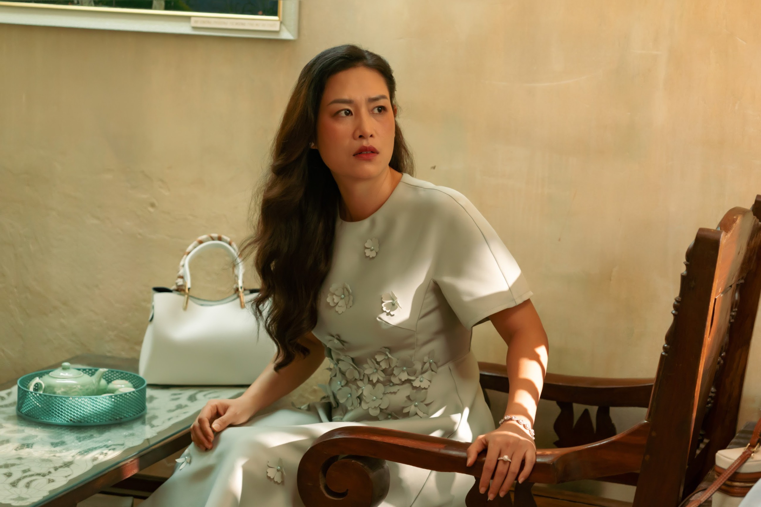 "Nguyệt thảo mai" H&agrave; Hương v&agrave; "anh t&agrave;i" Tuấn Hưng n&ecirc;n duy&ecirc;n vợ chồng- Ảnh 6.