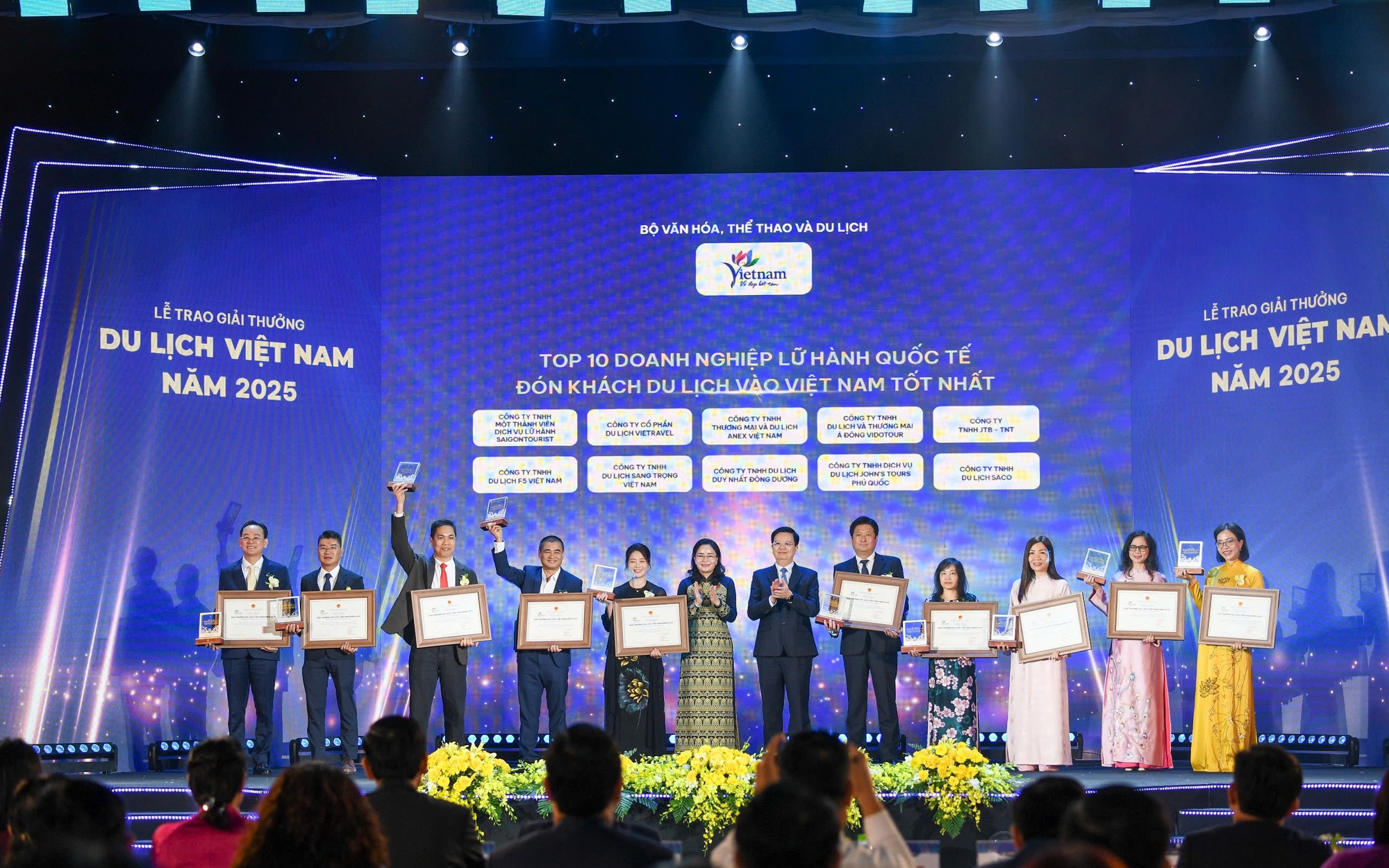 Vinh danh 113 doanh nghiệp, đơn vị tiêu biểu trong lĩnh vực du lịch