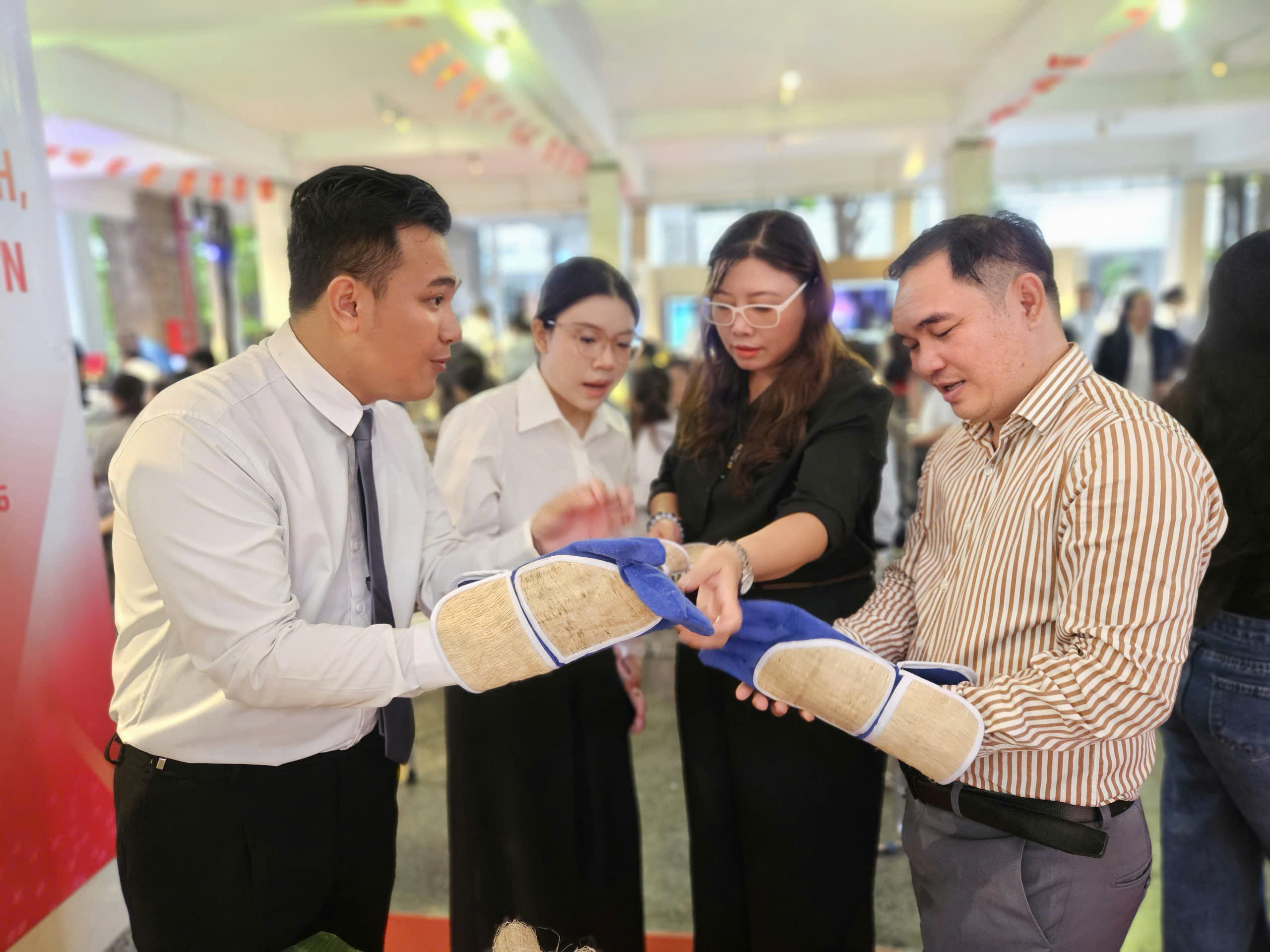 Sở hữu tr&iacute; tuệ l&agrave; "ch&igrave;a kh&oacute;a v&agrave;ng" th&uacute;c đẩy sinh vi&ecirc;n khởi nghiệp - Ảnh 4.