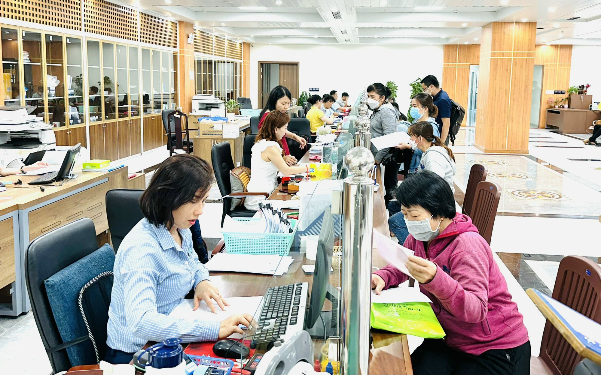 3 ngày nữa, 7 BHXH cơ sở tại TP HCM ngừng hoạt động