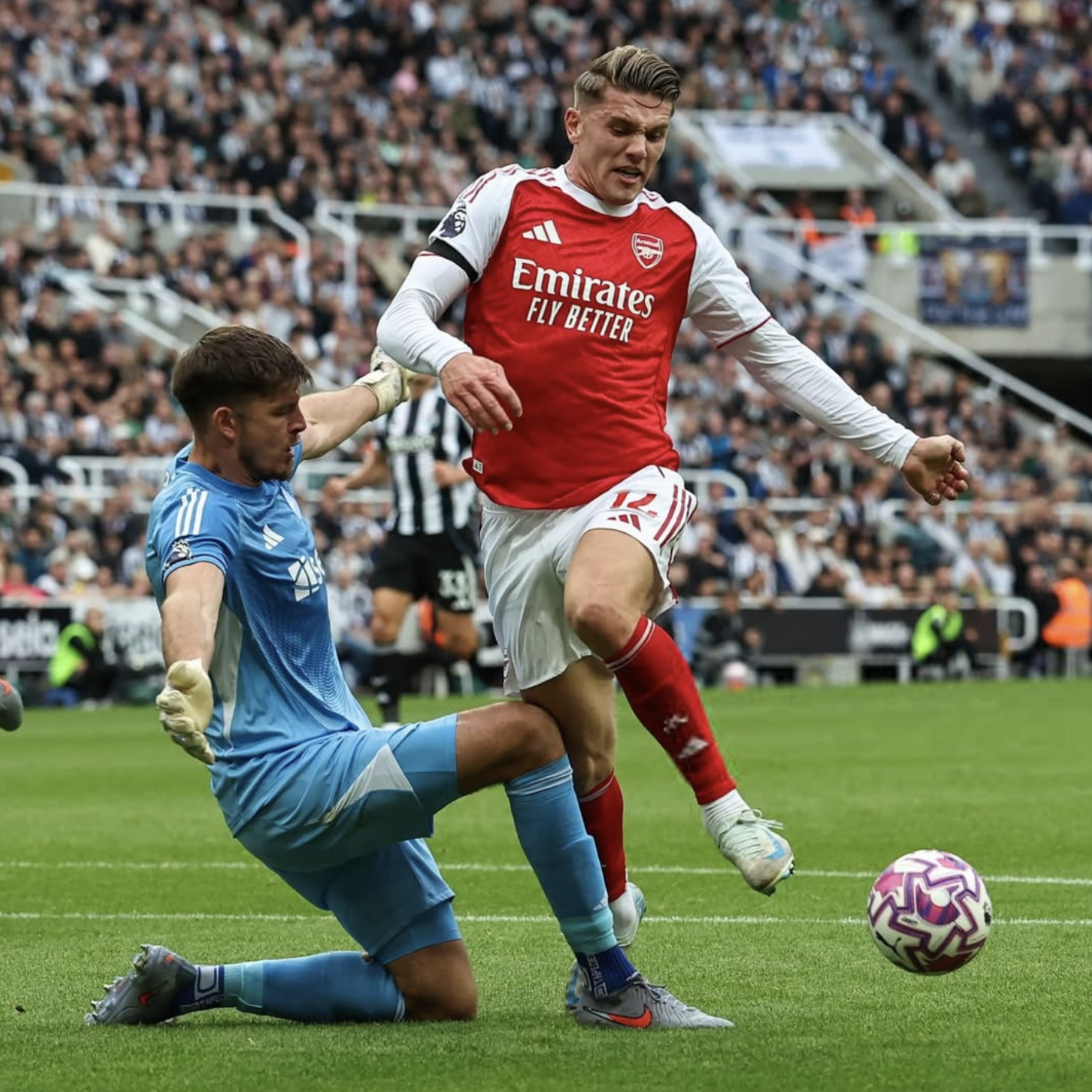 Arsenal ngược d&ograve;ng hạ chủ nh&agrave; Newcastle, trọng t&agrave;i g&acirc;y phẫn nộ- Ảnh 2.
