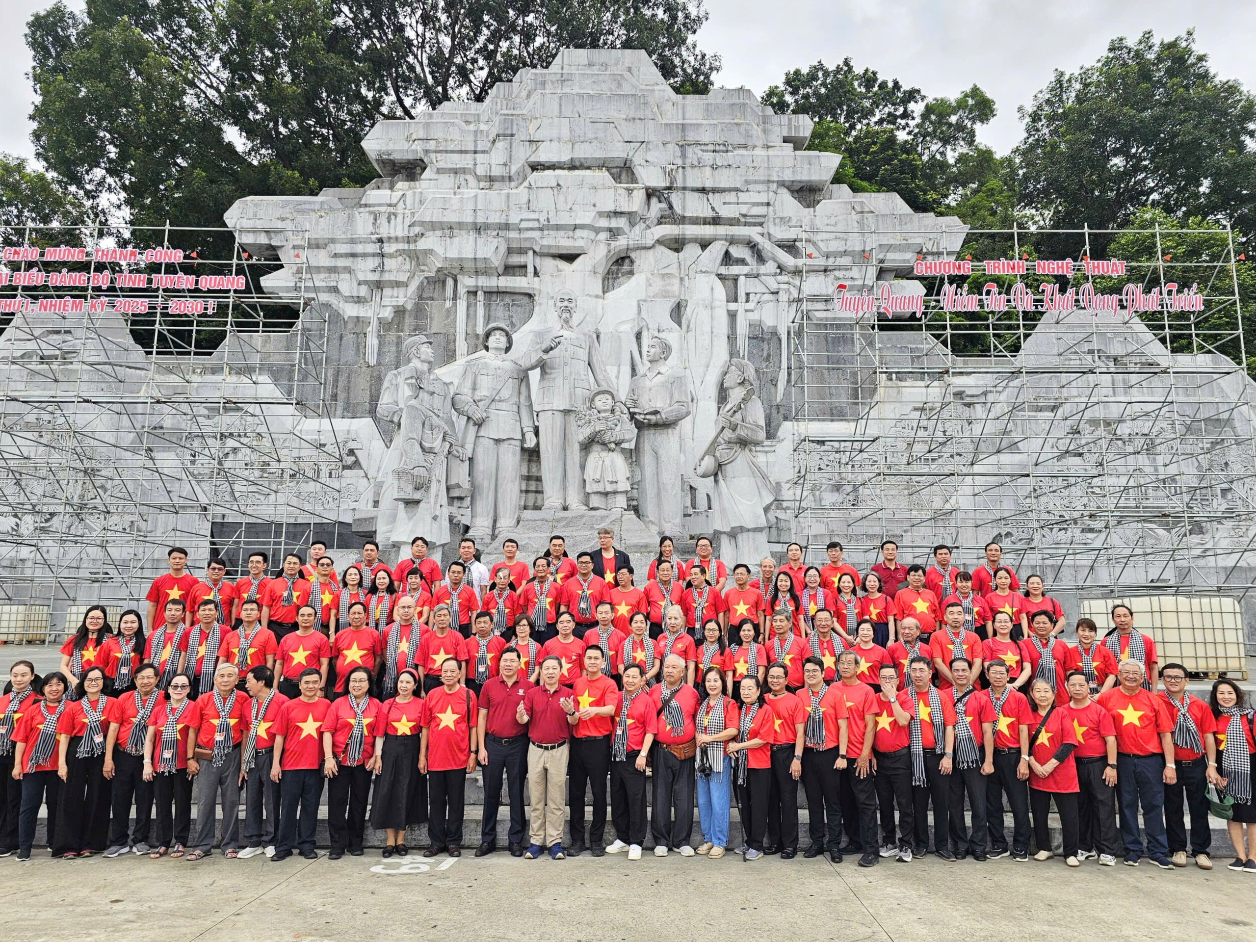 Những điểm đến khó quên trong chuyến hành trình về nguồn của đoàn đại biểu trí thức TP HCM - Ảnh 28.