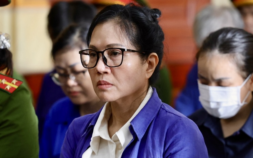 Gần 3 năm lũng đoạn thị trường vàng: Cựu Tổng giám đốc SJC lãnh 25 năm tù