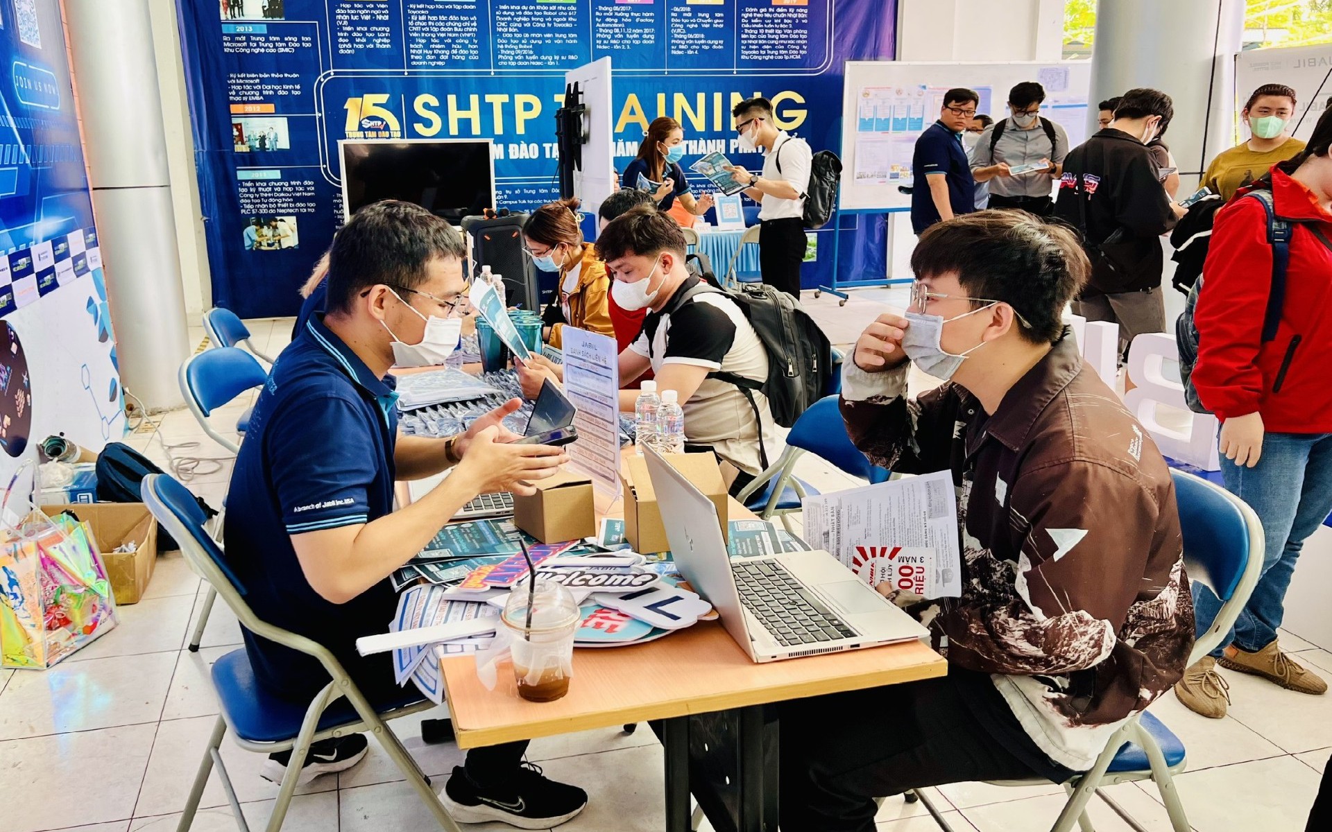 Khai phóng sức bật cho siêu đô thị (*): Khơi dòng chảy nguồn nhân lực