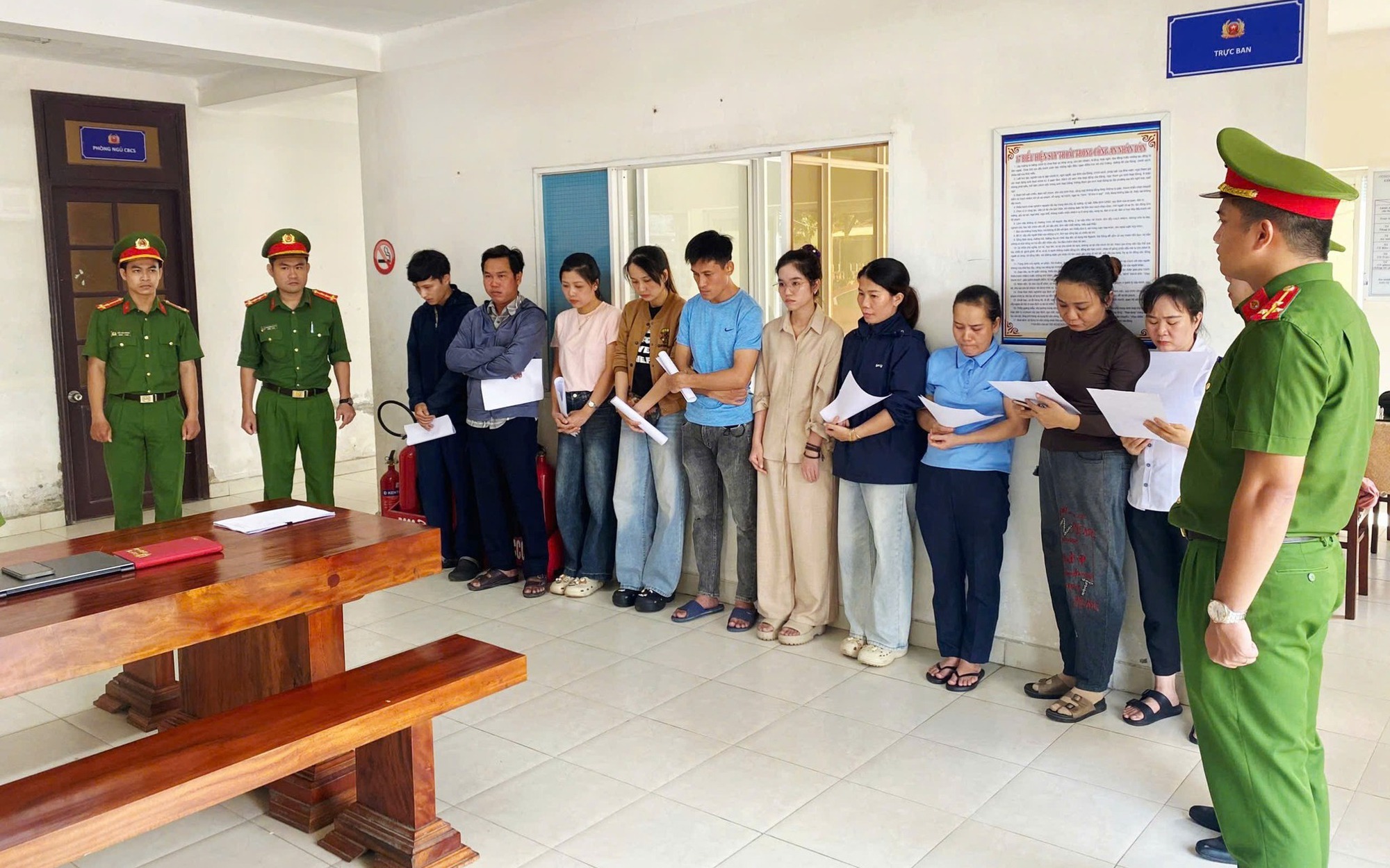 Khởi tố 10 bị can trục lợi bảo hiểm