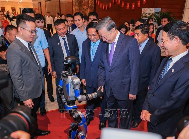 Tổng B&iacute; thư: Ng&agrave;nh Khoa học v&agrave; C&ocirc;ng nghệ tiếp tục ti&ecirc;n phong đưa Việt Nam vững bước đi l&ecirc;n- Ảnh 1.