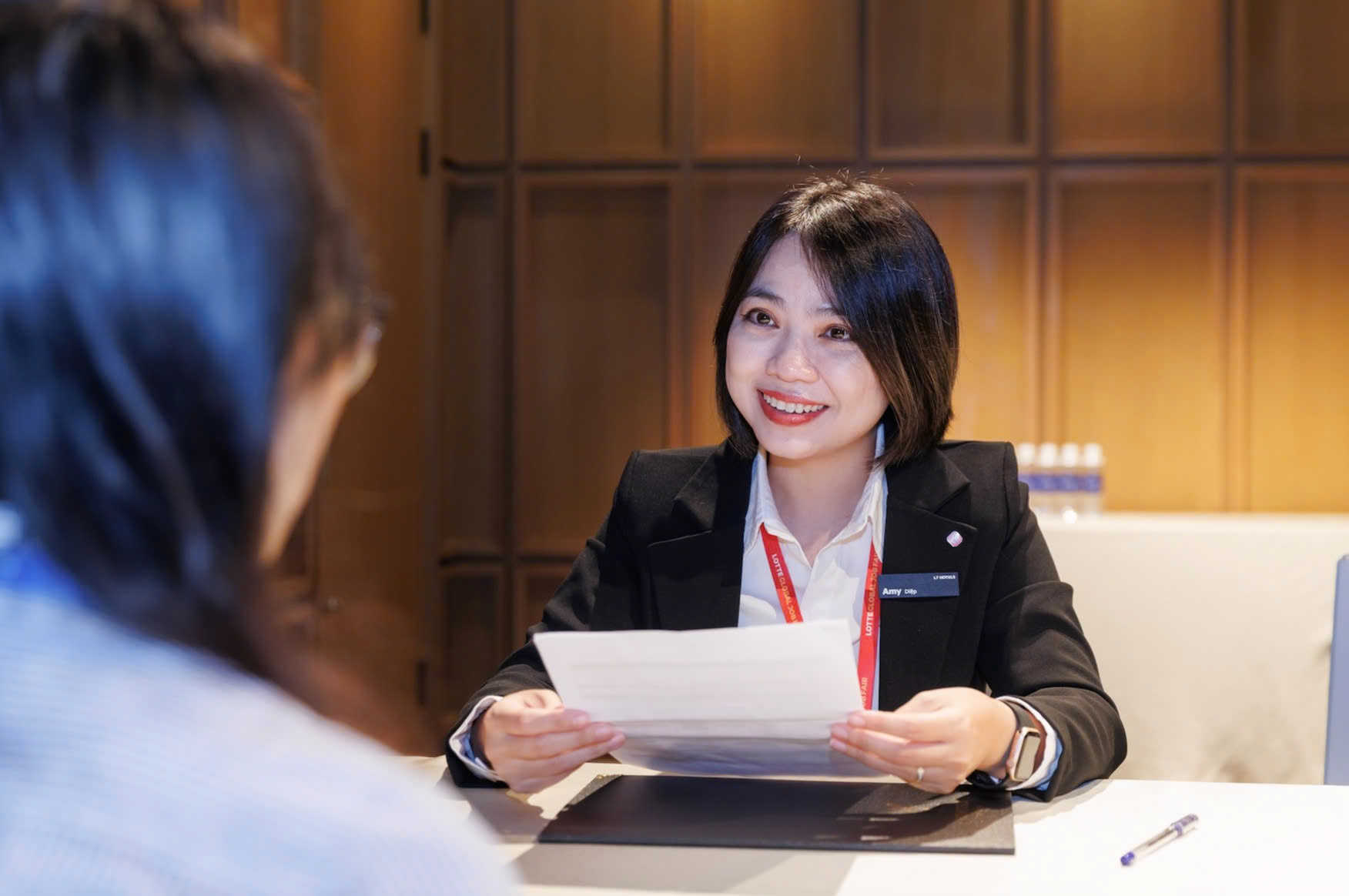 Fanpage giả giăng bẫy việc l&agrave;m - Ảnh 1.
