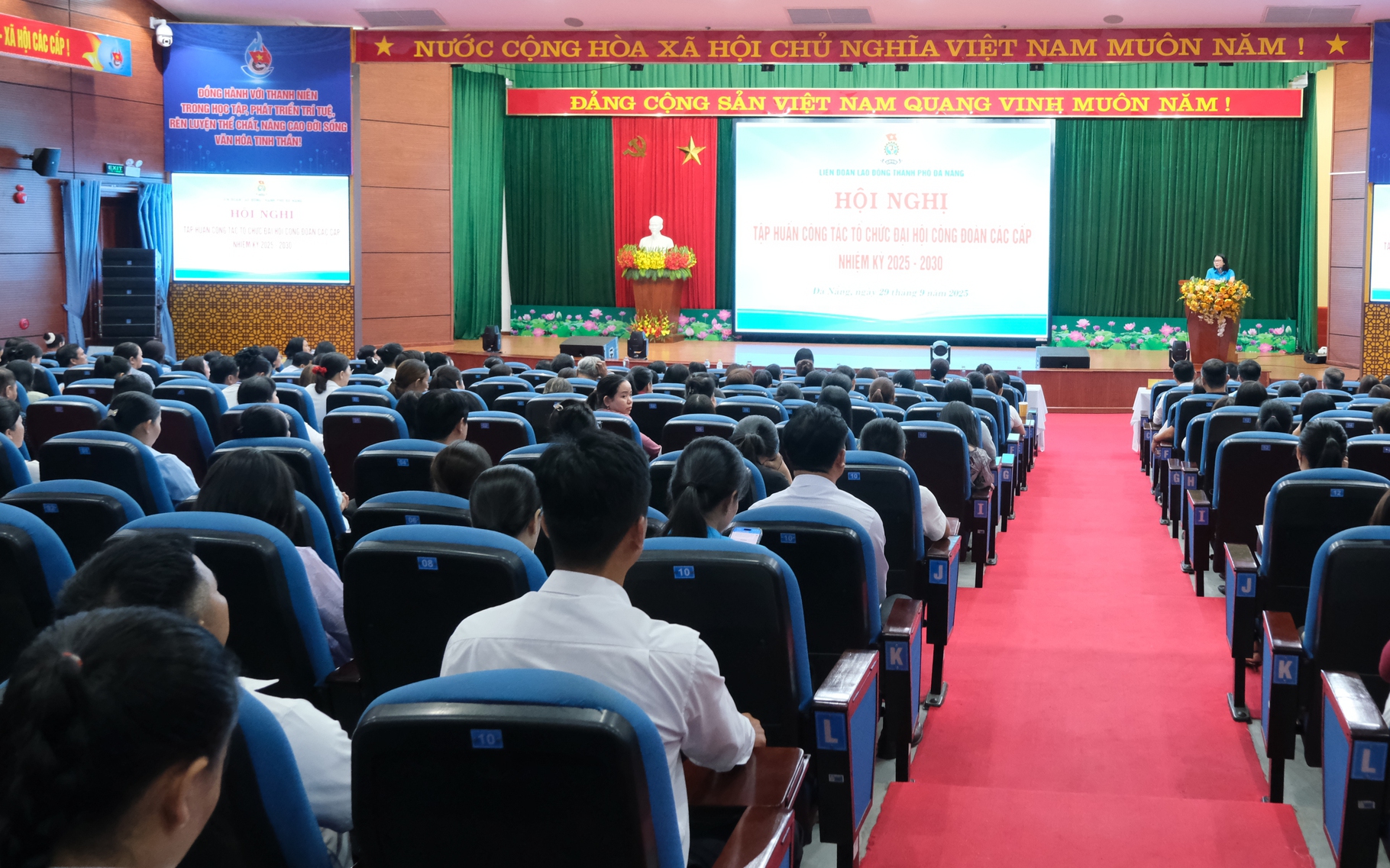 Tập huấn công tác tổ chức đại hội Công đoàn các cấp tại Đà Nẵng