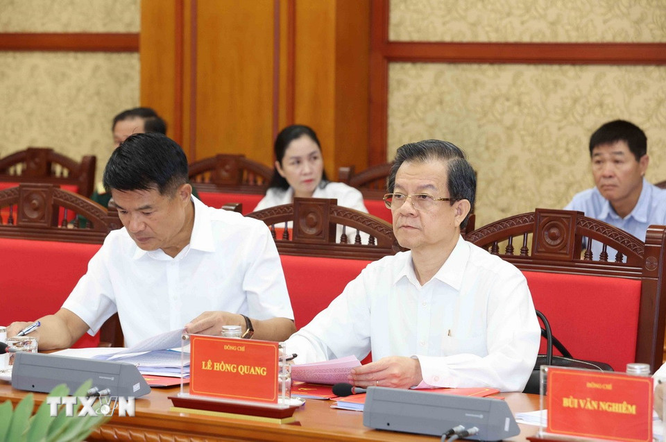 Những h&igrave;nh ảnh Tổng B&iacute; thư chủ tr&igrave; họp về ph&ograve;ng, chống tham nhũng, l&atilde;ng ph&iacute;, ti&ecirc;u cực - Ảnh 6.