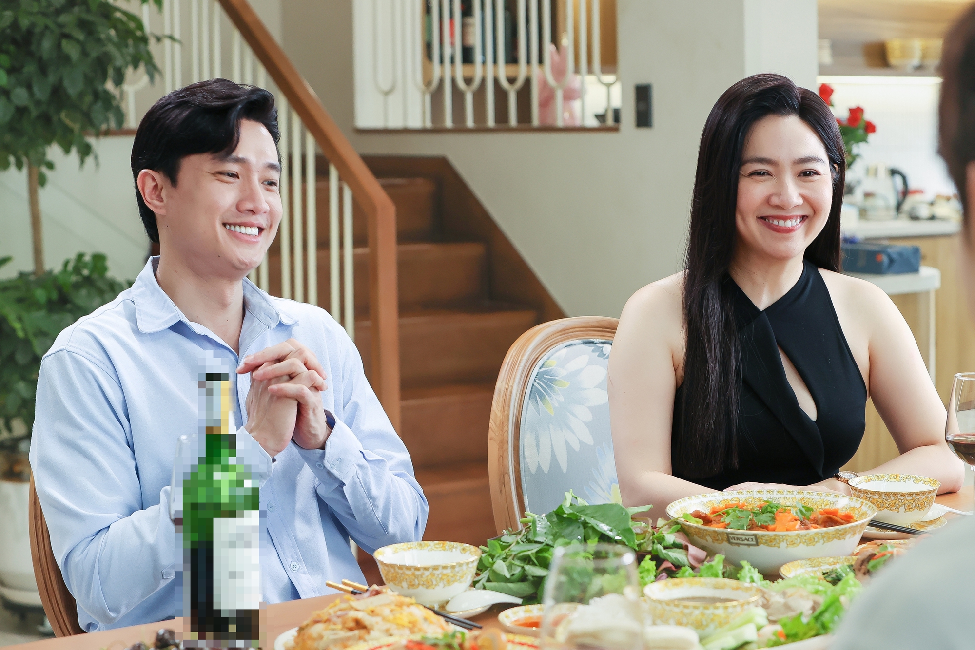 Quốc Trường v&agrave; L&ecirc; Kh&aacute;nh khoe tạo h&igrave;nh đẹp đ&ocirc;i - Ảnh 8.