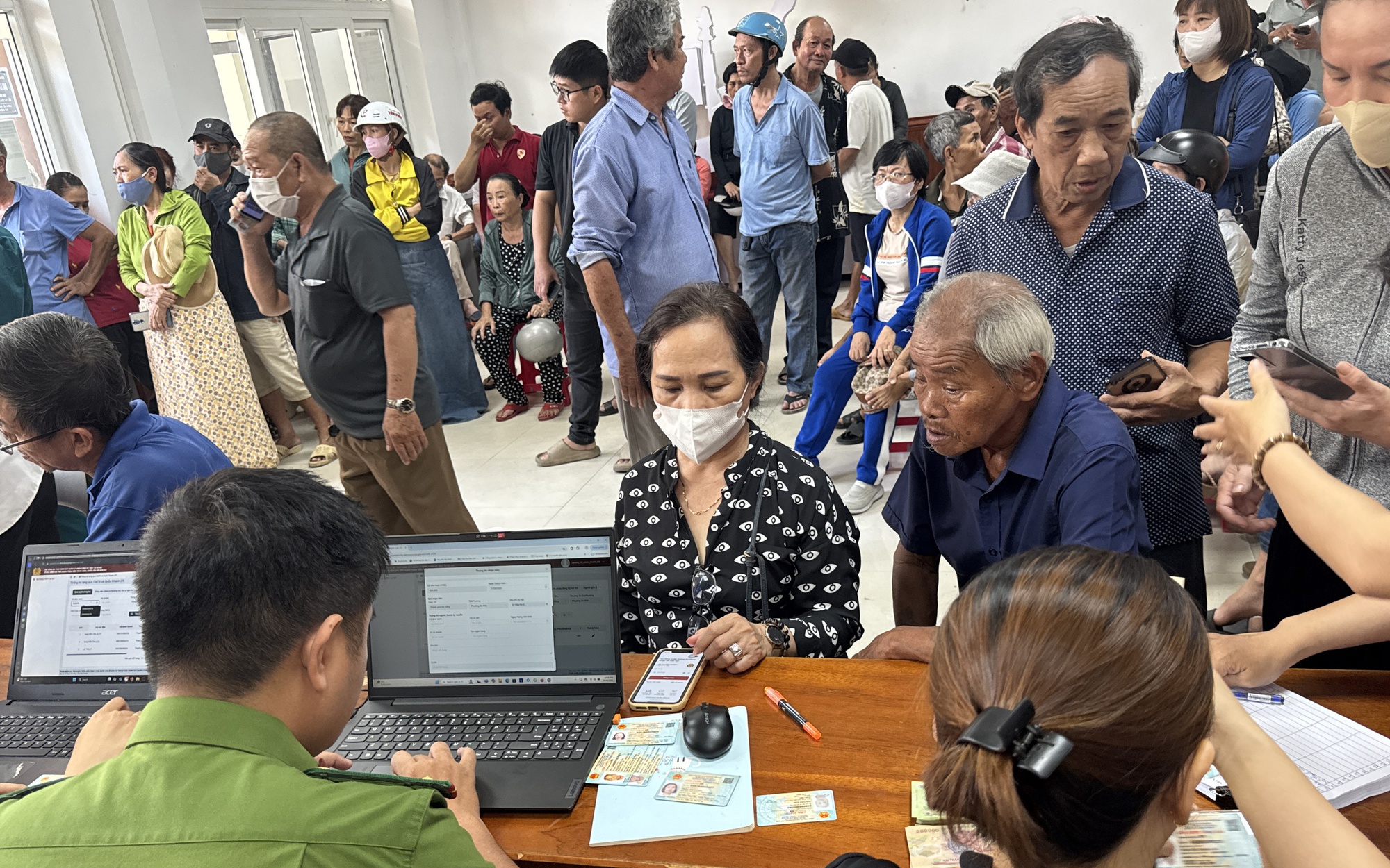 Phường đông dân nhất Đà Nẵng khẩn trương trao quà Quốc khánh cho dân