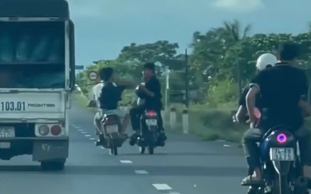 Sau clip 56 giây, công an xác định được nhóm thanh thiếu niên có hành động nguy hiểm