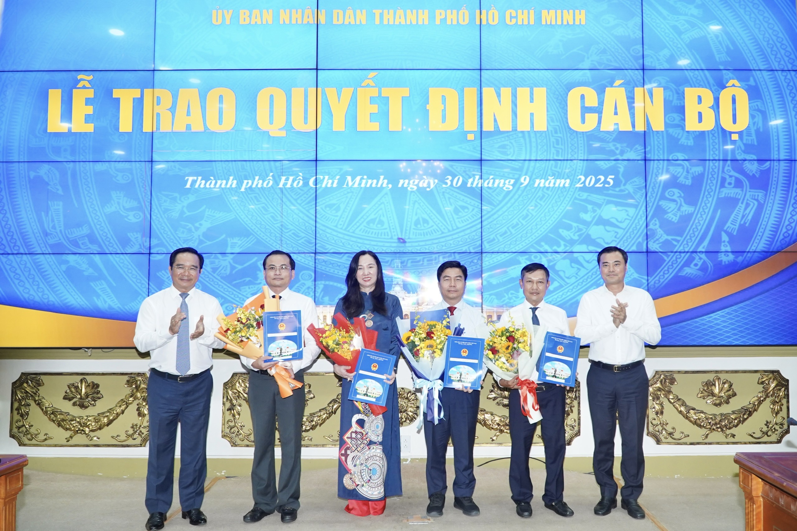 Chủ tịch UBND TP HCM Nguyễn Văn Được đề nghị c&aacute;n bộ gạt bỏ tư duy c&aacute;t cứ trong lĩnh vực, địa phương - Ảnh 3.