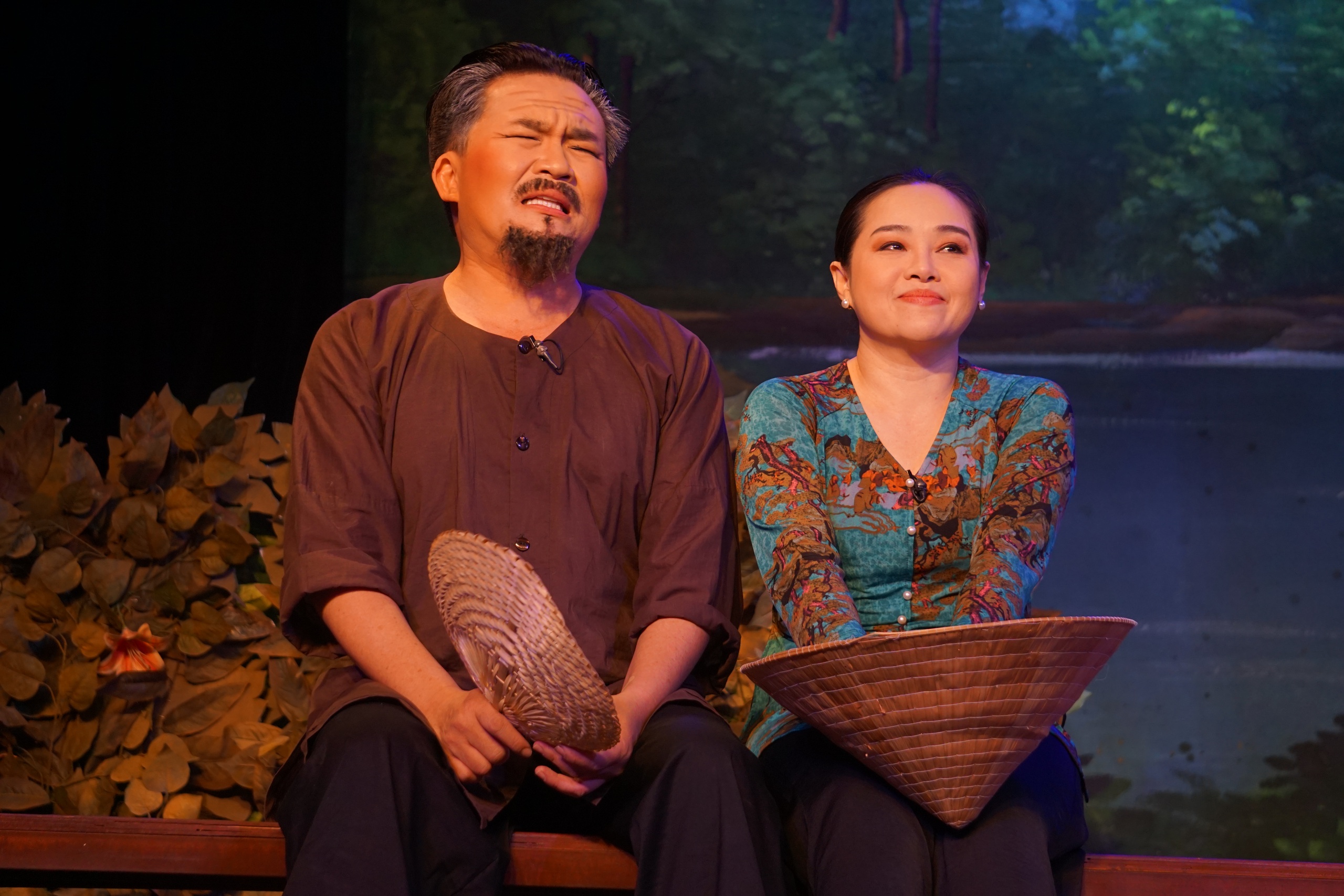 Đại Nghĩa, Hồng Ánh, Đình Toàn gây sốt với vở "Hồn ai nấy giữ" - Ảnh 4.