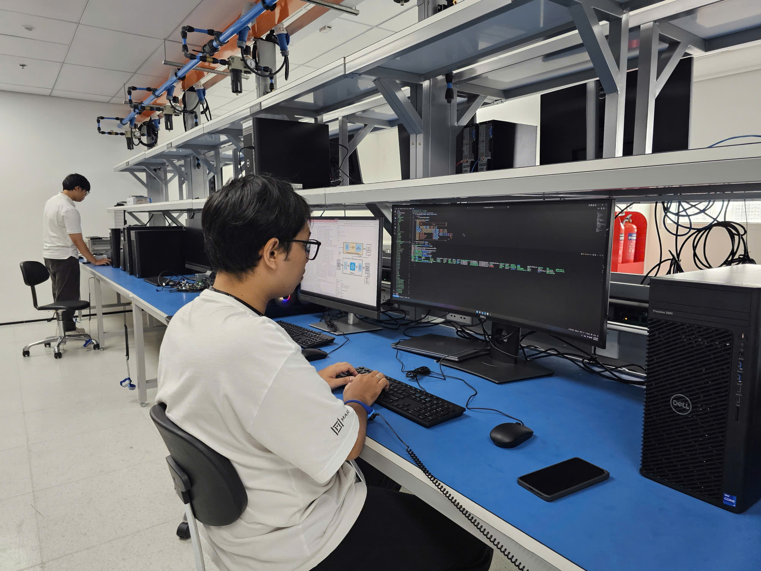 Cận cảnh phòng thí nghiệm triệu USD đặt tại TP HCM của "gã khổng lồ" bán dẫn toàn cầu- Ảnh 6.