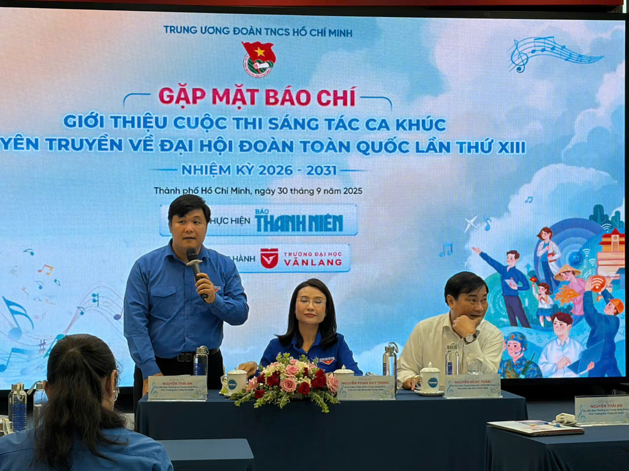 B&aacute;o Thanh Ni&ecirc;n ph&aacute;t động cuộc thi s&aacute;ng t&aacute;c ca kh&uacute;c tuy&ecirc;n truyền - Ảnh 2.