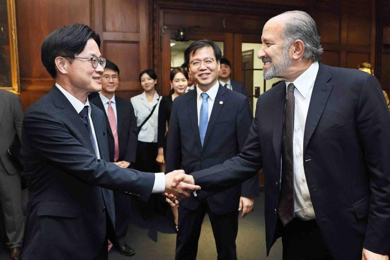 Mỹ đưa cuộc chiến pháp lý về thuế quan lên Tòa án Tối cao- Ảnh 1.