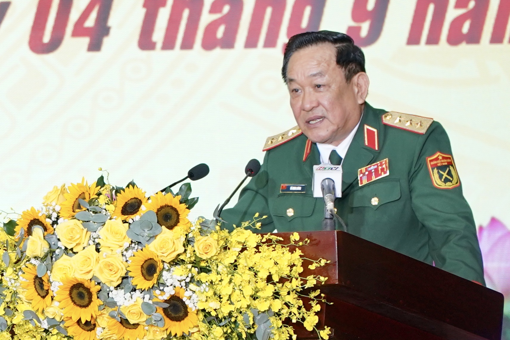 Bộ Tư lệnh TP HCM đ&oacute;n nhận Hu&acirc;n chương Qu&acirc;n c&ocirc;ng hạng Ba- Ảnh 4.