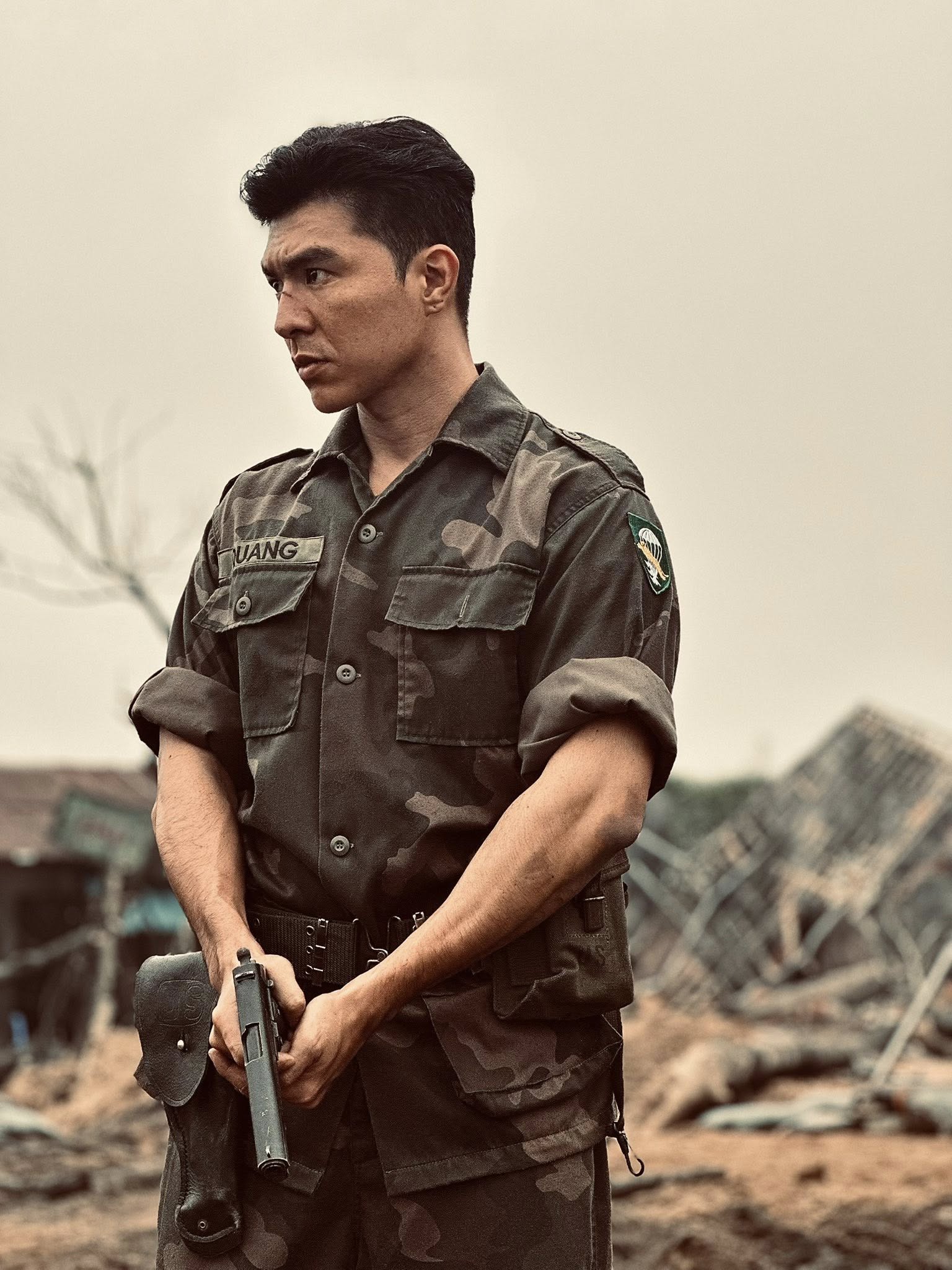 Steven Nguyễn g&acirc;y sốt với vai phản diện Quang trong "Mưa đỏ"- Ảnh 2.