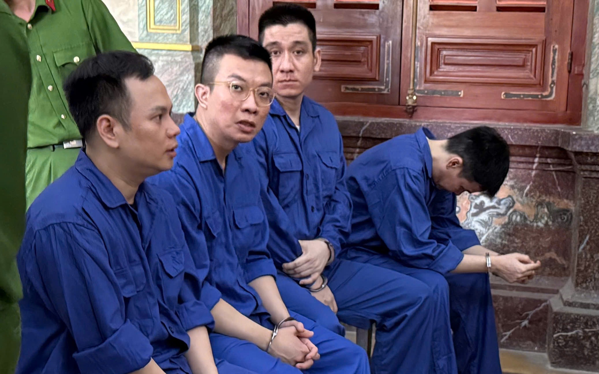 Tình tiết vụ giao dịch USD giả số lượng lớn ở TP HCM