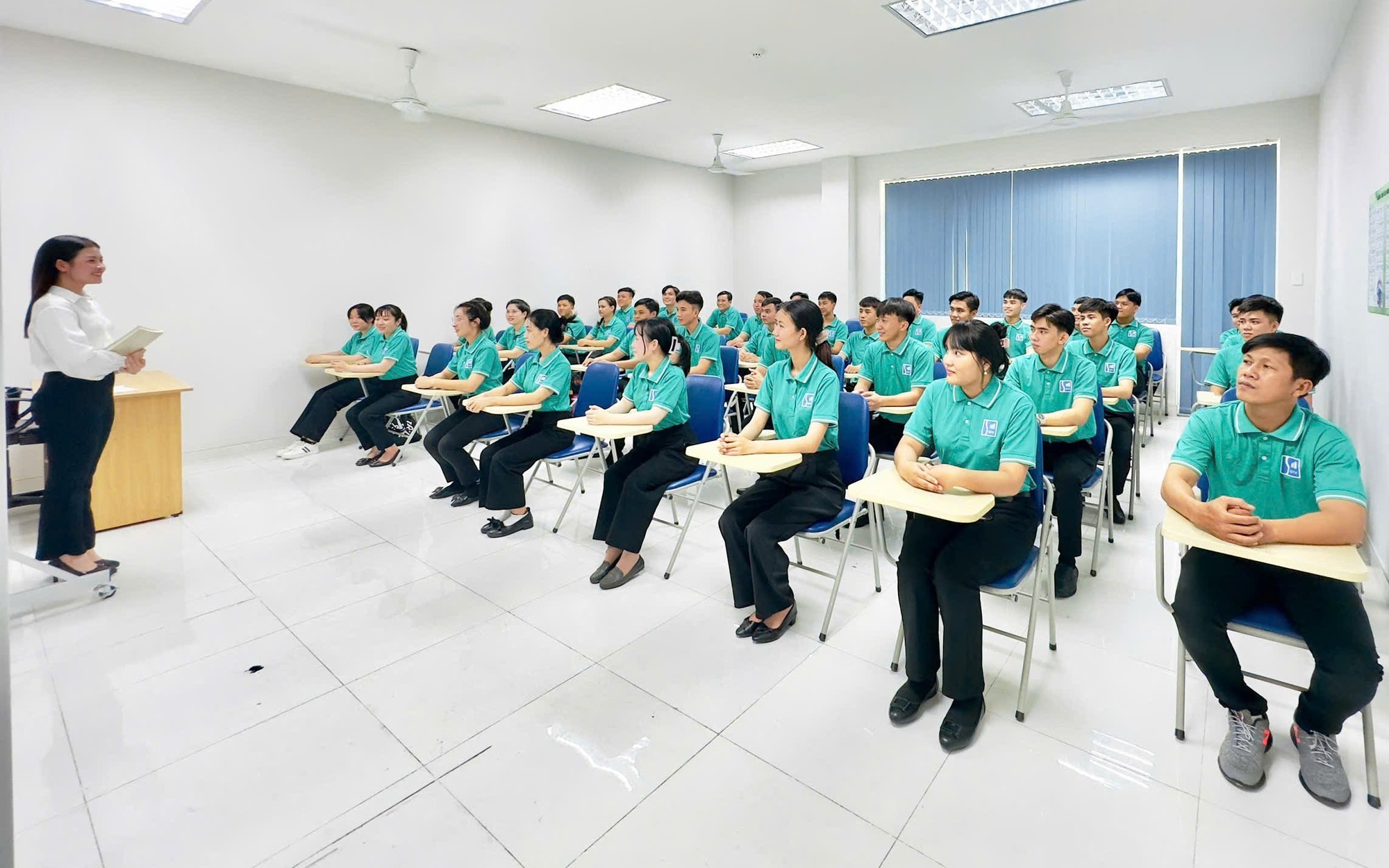 Hàng loạt công ty xuất khẩu lao động bị xử phạt- Ảnh 1.