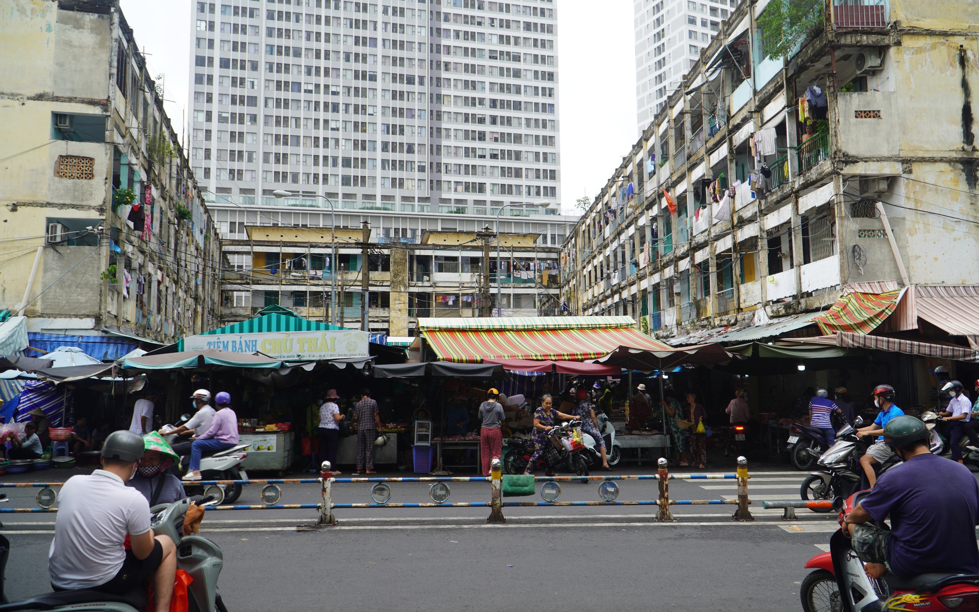 TP HCM: Triển khai cải tạo chung cư cũ tại 42 phường