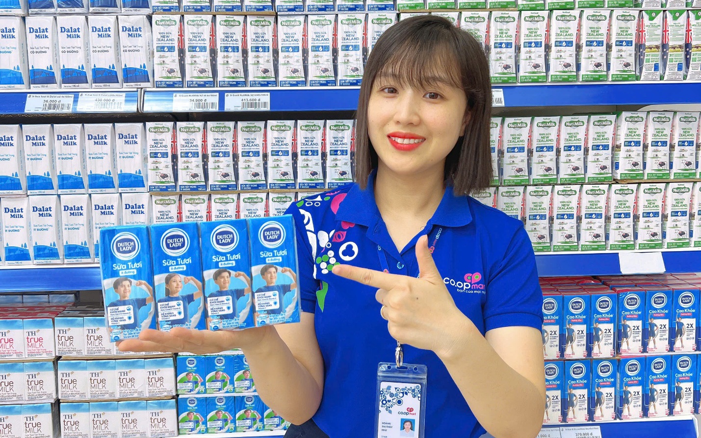 Co.opmart tặng hơn 10.000 hộp sữa - tiếp sức học sinh đến trường