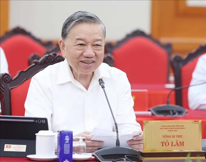 Tổng B&iacute; thư l&agrave;m việc với Ban Thường vụ Đảng ủy MTTQ, c&aacute;c đo&agrave;n thể Trung ương - Ảnh 1.