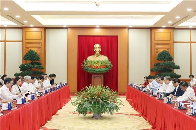 Tổng B&iacute; thư l&agrave;m việc với Ban Thường vụ Đảng ủy MTTQ, c&aacute;c đo&agrave;n thể Trung ương - Ảnh 2.