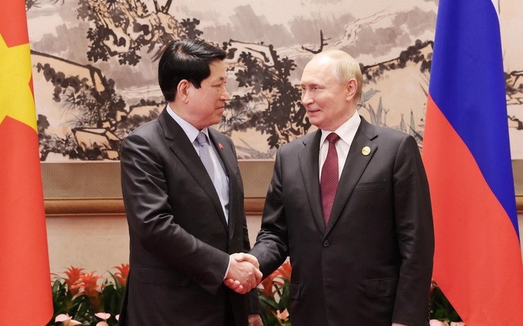 Chủ tịch nước Lương Cường hội kiến Tổng thống Nga Vladimir Putin