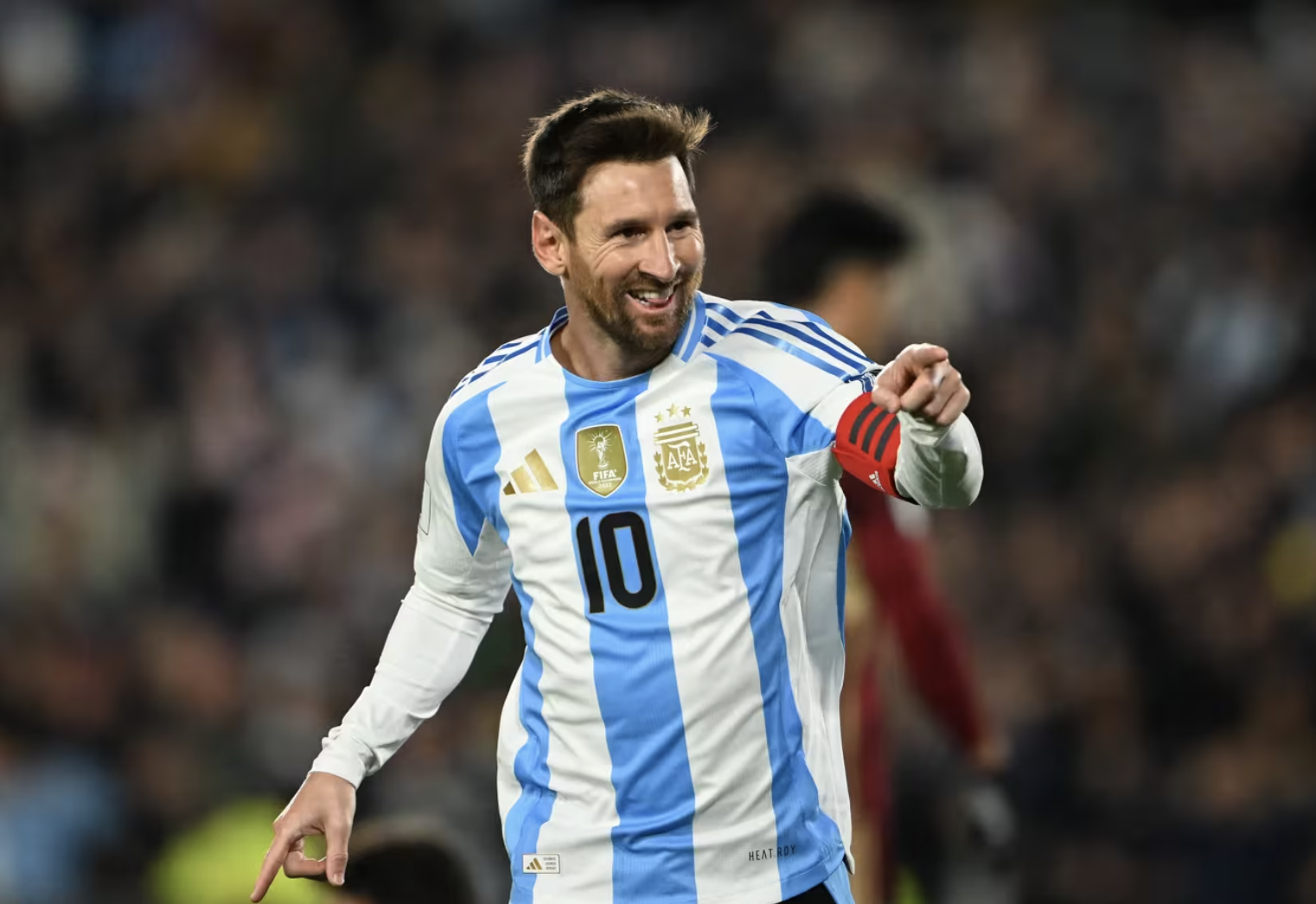 Messi rực sáng tại Monumental, Argentina giúp 3 đội bóng Nam Mỹ dự World Cup- Ảnh 2.