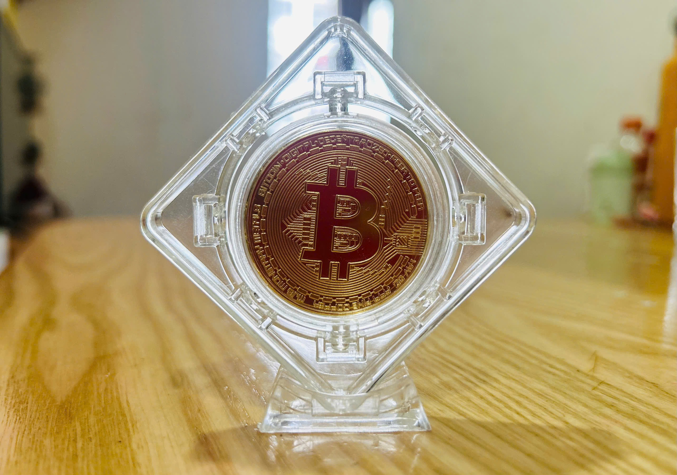 Người sở hữu Bitcoin, Ethereum&hellip; sẽ được mua b&aacute;n hợp ph&aacute;p tại Việt Nam th&ocirc;ng qua s&agrave;n - Ảnh 1.
