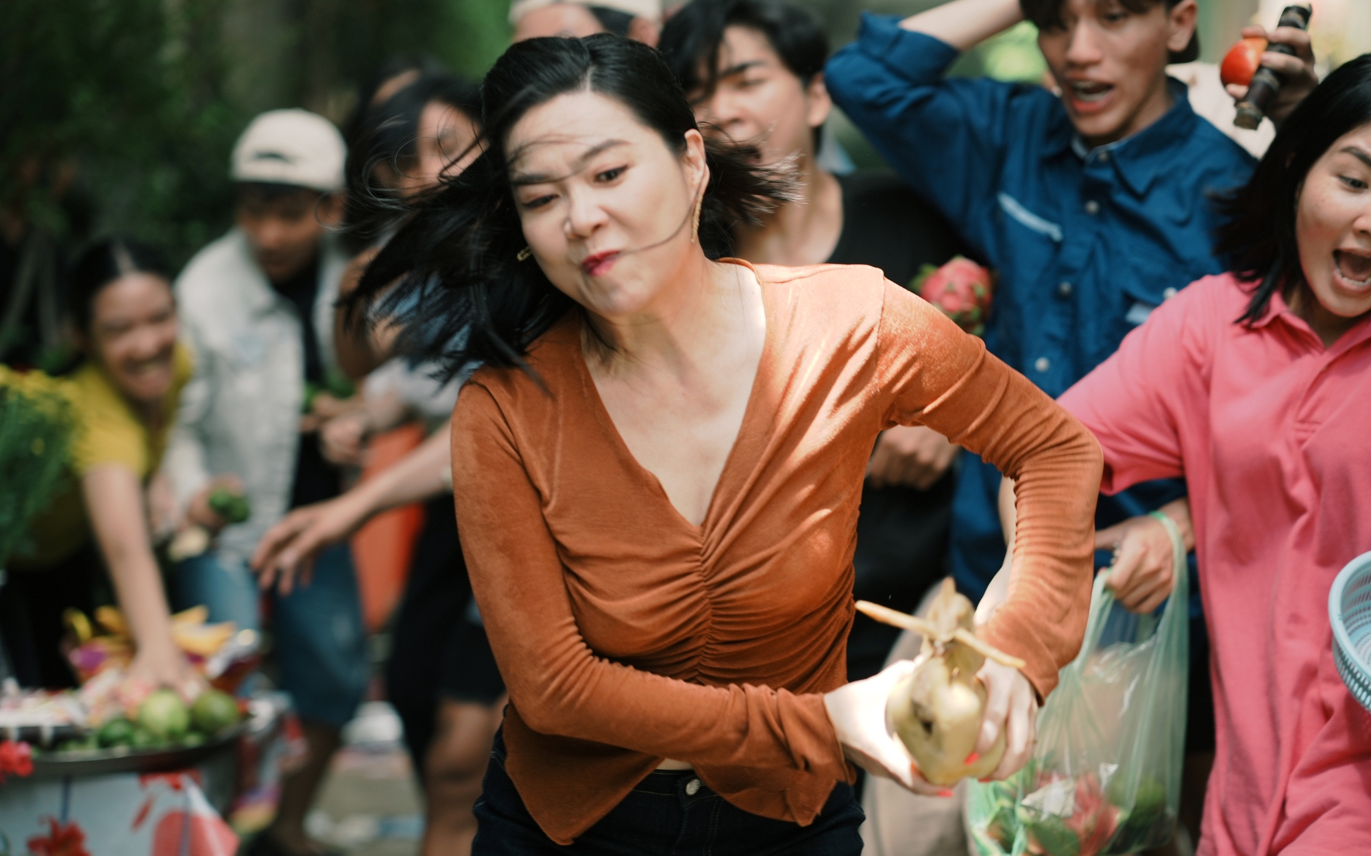 Lê Khánh "giật cô hồn" hết sức mình