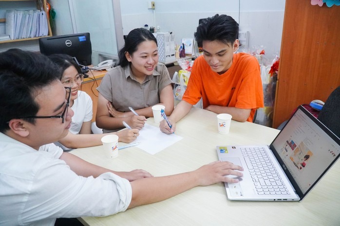 Gần 800 suất học bổng đang chờ học sinh-sinh viên- Ảnh 3.