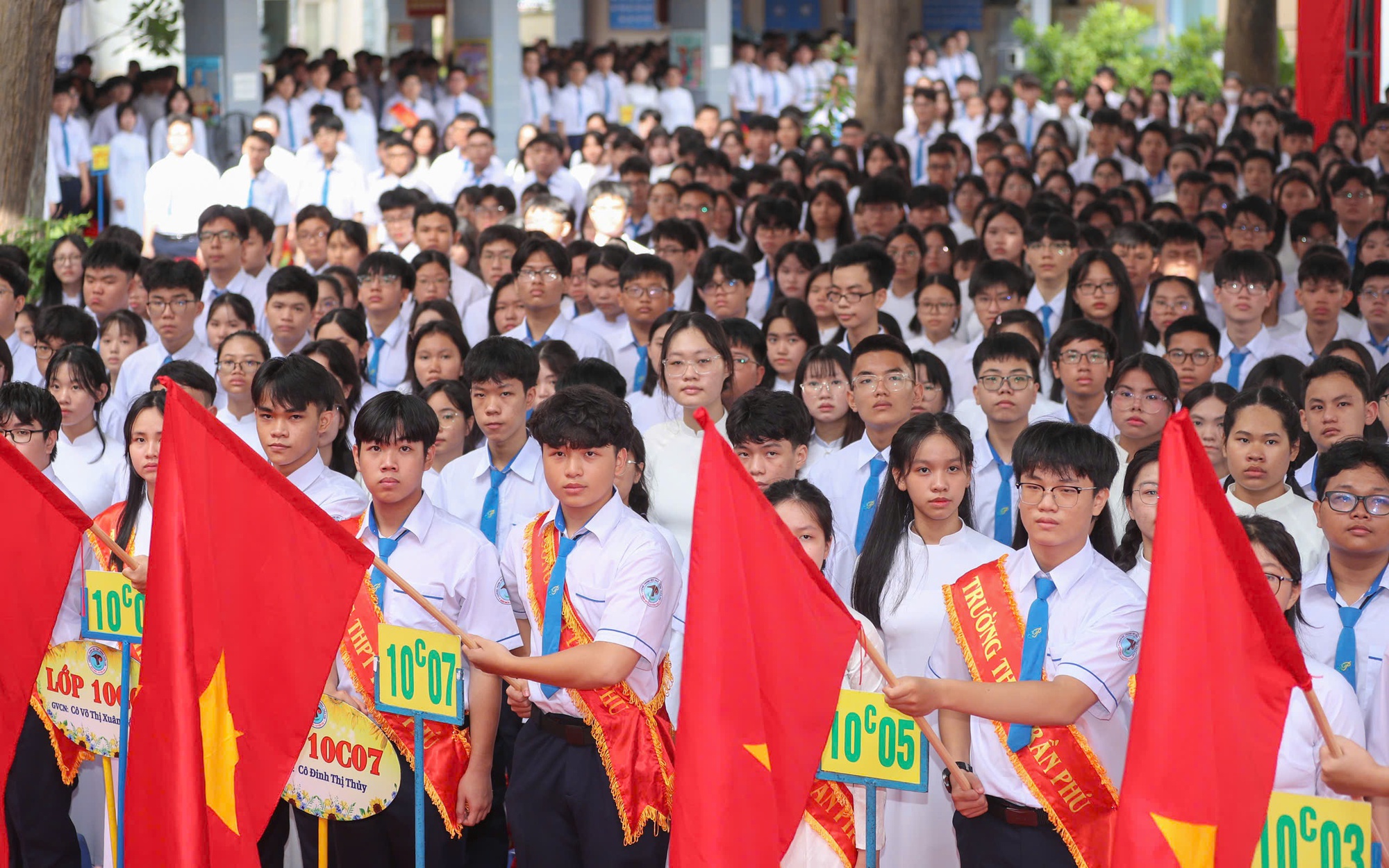 Mức thu BHYT học sinh, sinh viên mới nhất ở TP HCM