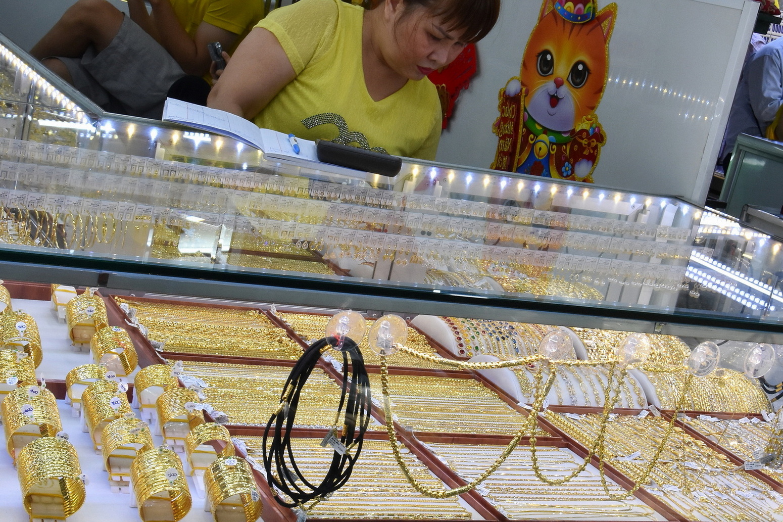 Giá vàng hôm nay 6-9: Tăng tốc lên đỉnh cao mới- Ảnh 1.
