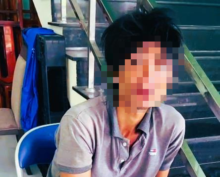 Trấn &aacute;p đối tượng manh động, 1 c&aacute;n bộ c&ocirc;ng an bị thương- Ảnh 2.