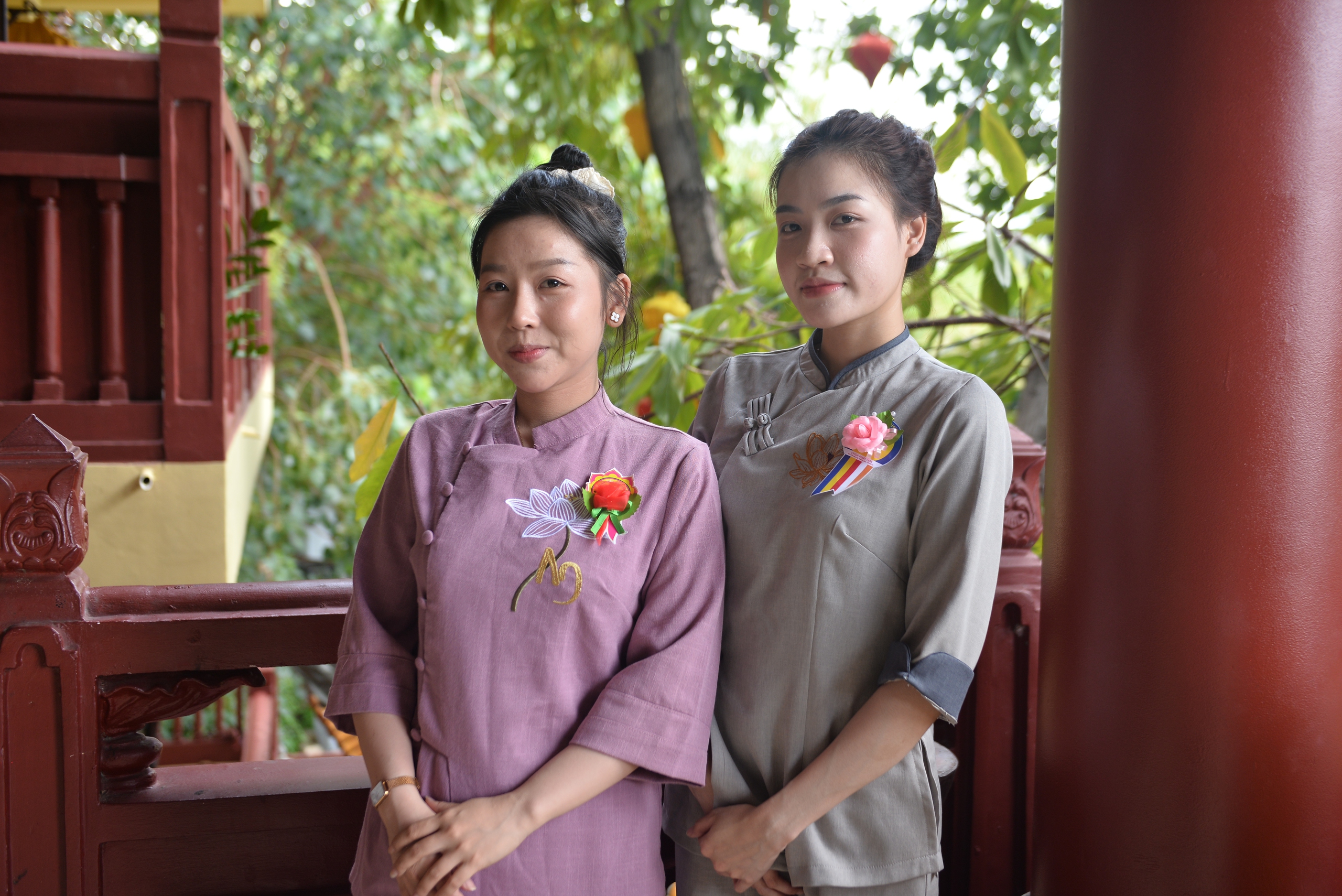 Kh&ocirc;ng kh&iacute; Lễ Vu Lan tại TP HCM: B&ocirc;ng hồng tri &acirc;n nở rộ, ng&agrave;n Phật tử hướng về cha mẹ- Ảnh 9.