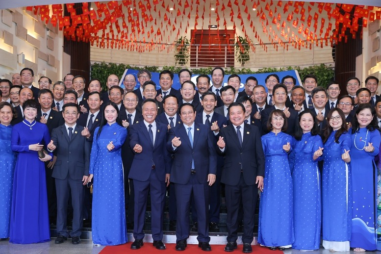 Thủ tướng Phạm Minh Chính: VNPT cần trở thành "bệ phóng" cho các ý tưởng sáng tạo- Ảnh 5.