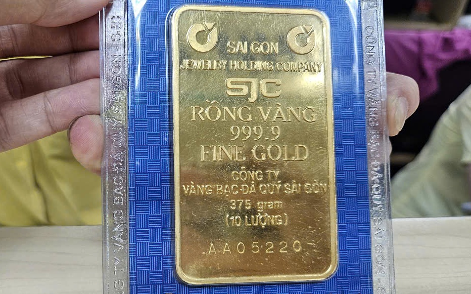 Chiều 6-9, giá vàng miếng SJC trên thị trường tự do giảm nhanh 
