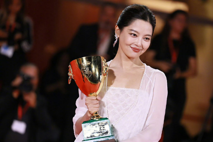 Gia phi của "Như Ý truyện" vinh danh tại LHP Venice 2025 - Ảnh 7.