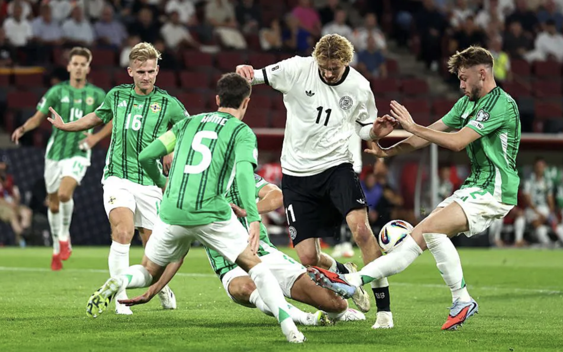 Tuyển Đức "vượt khó", sao Liverpool lập siêu phẩm thắng Bắc Ireland vòng loại World Cup
