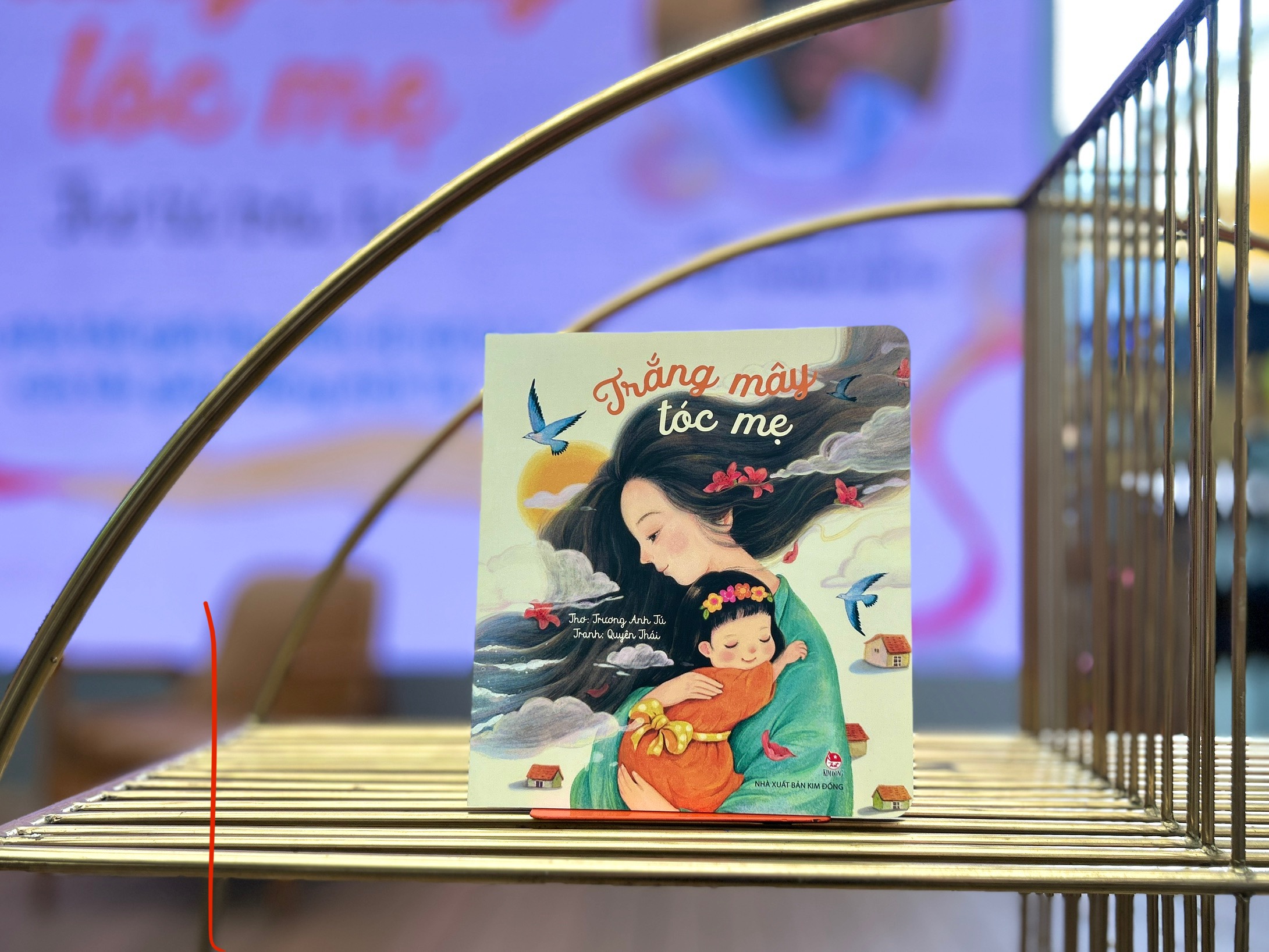 Vẻ đẹp trong veo trong "Trắng m&acirc;y t&oacute;c mẹ" - Ảnh 2.
