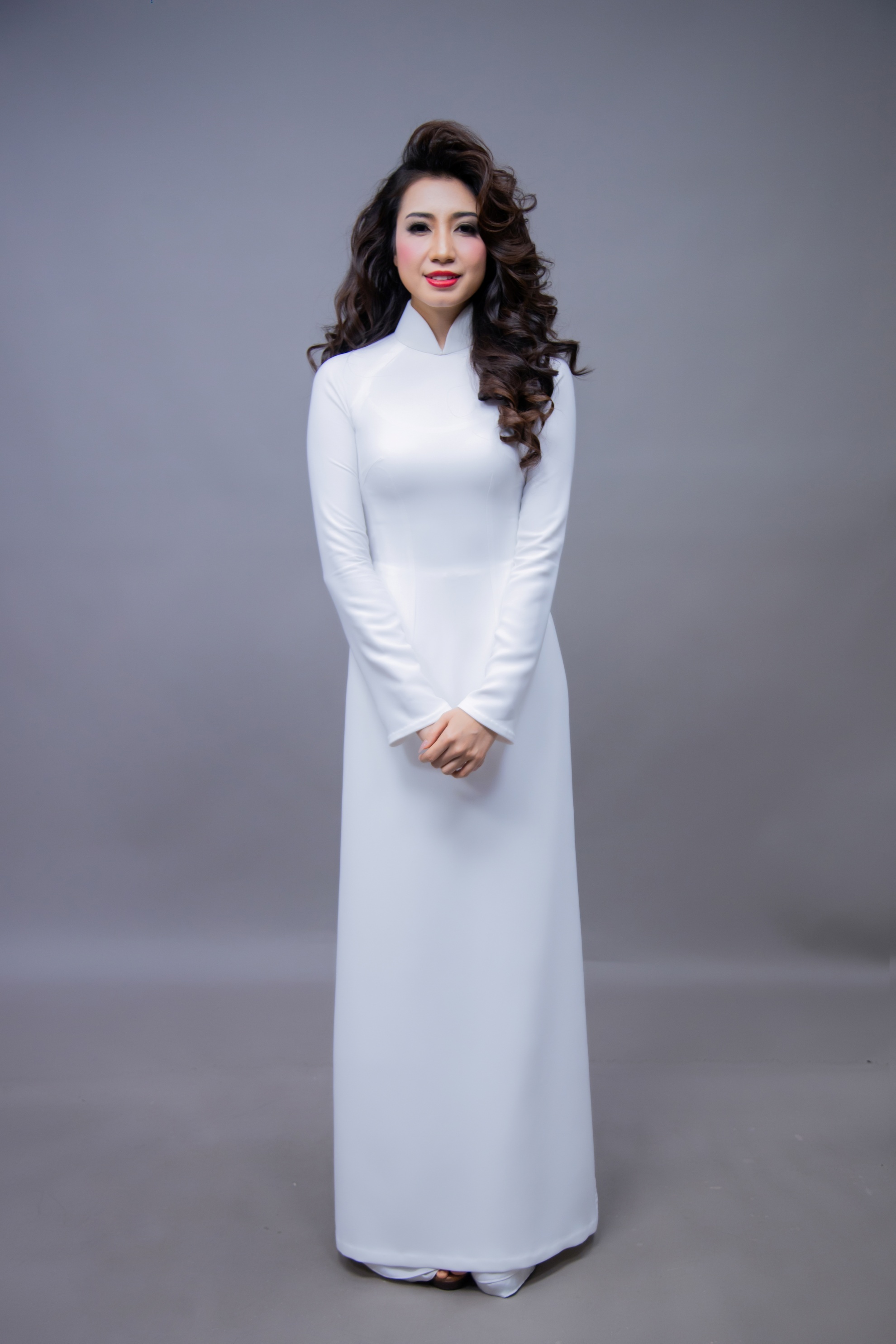 Qu&aacute;n qu&acirc;n Mỹ Oanh tiết lộ tương đồng "t&acirc;m linh" với thần tượng Ngọc Lan - Ảnh 10.