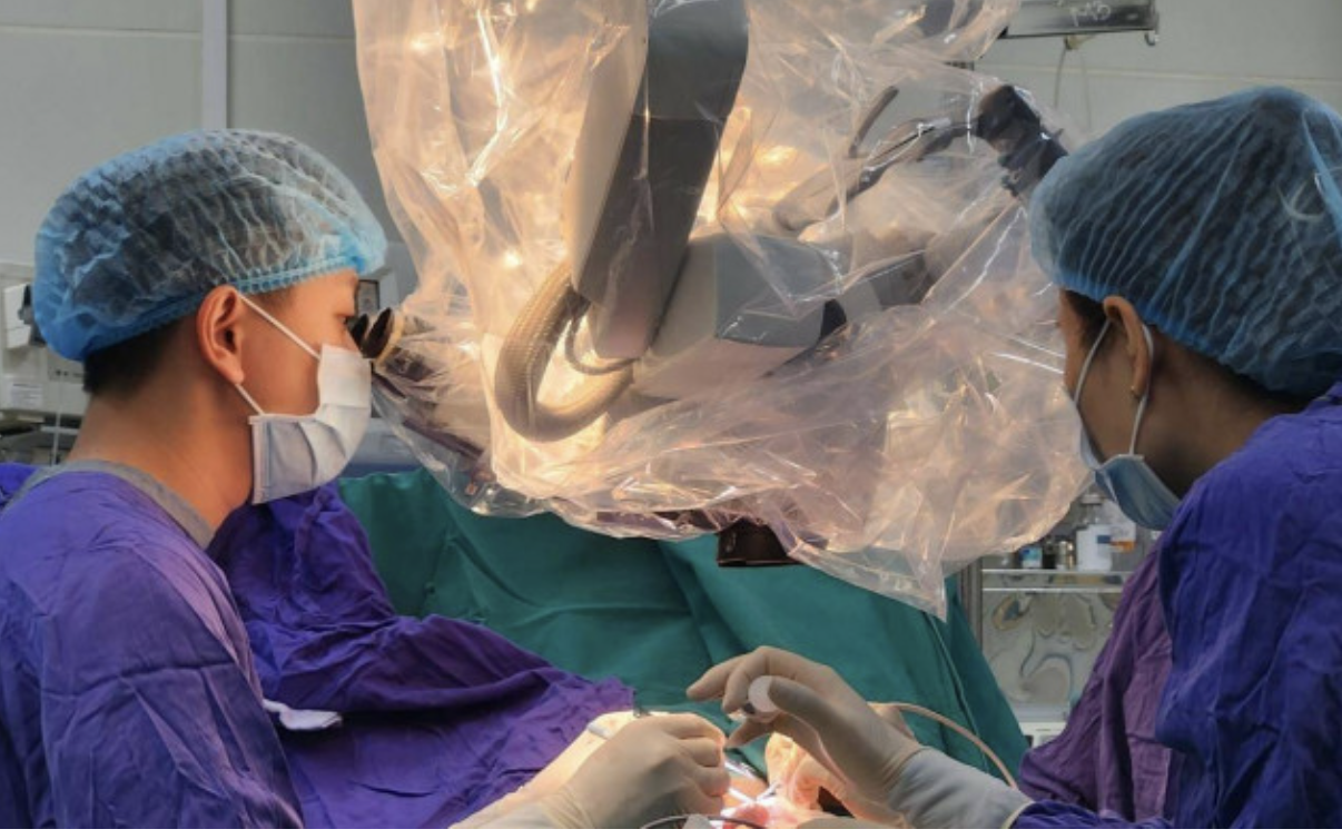 Nguy cơ mất tinh hoàn từ cơn đau vùng kín bị xem nhẹ