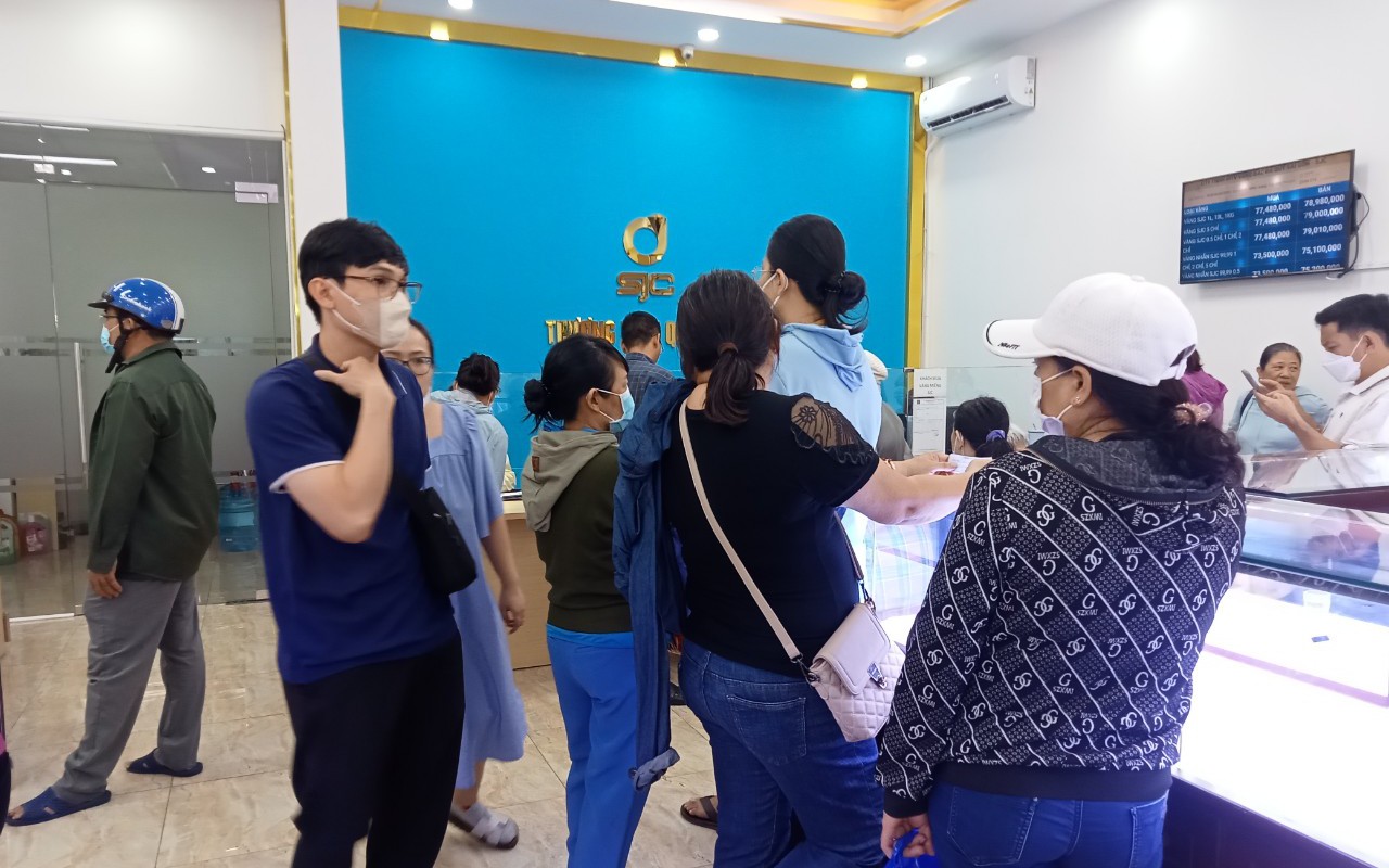 Giải pháp mạnh bình ổn thị trường vàng