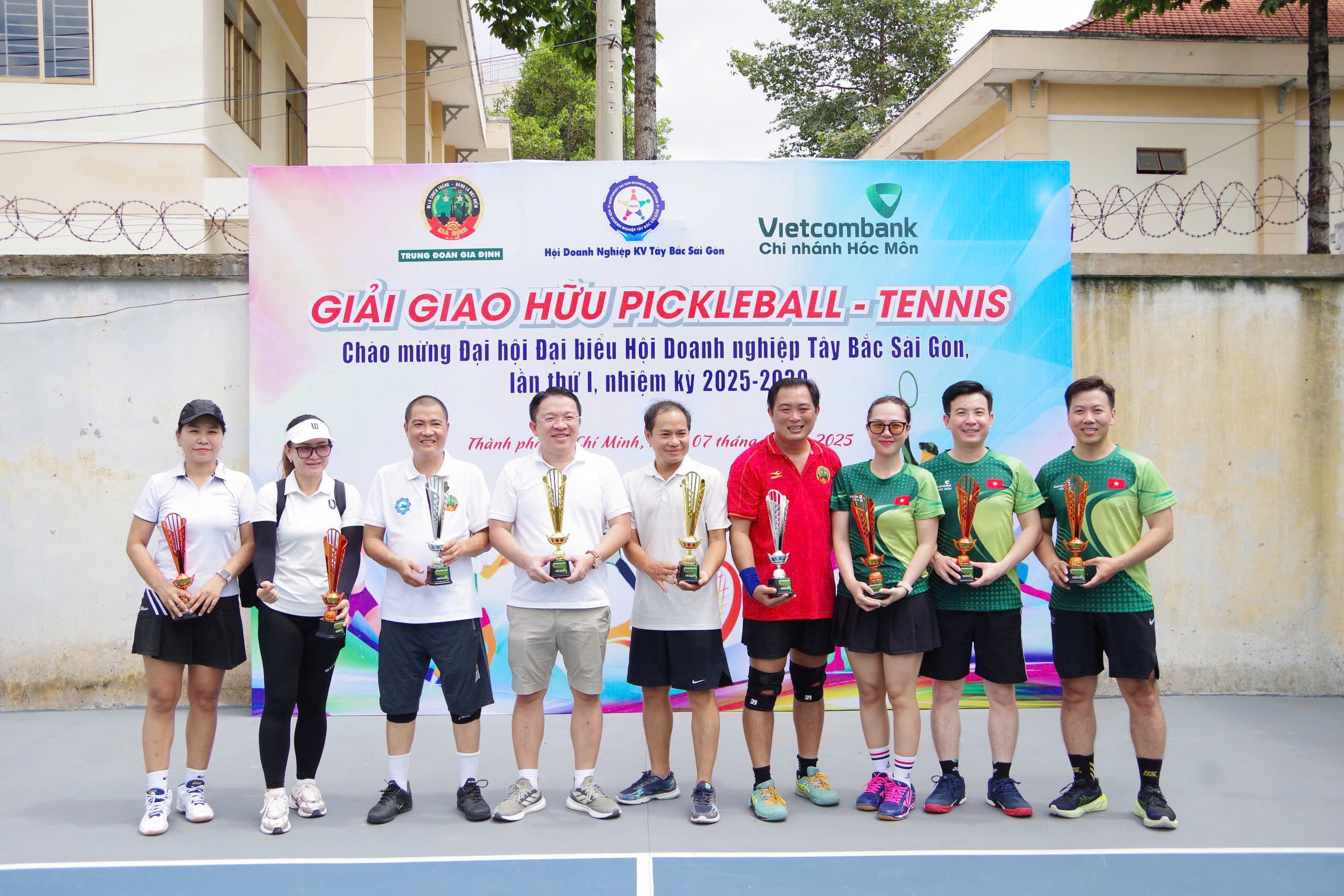 Trung đo&agrave;n Gia Định: Kh&iacute; thế mới từ những hội thao &yacute; nghĩa  - Ảnh 13.