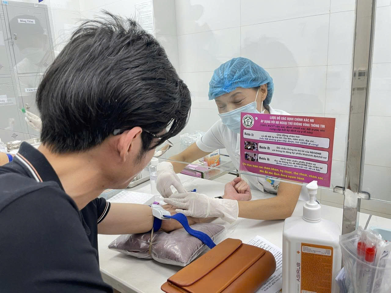 Giám sát chặt, chặn dịch tả xâm nhập- Ảnh 1.