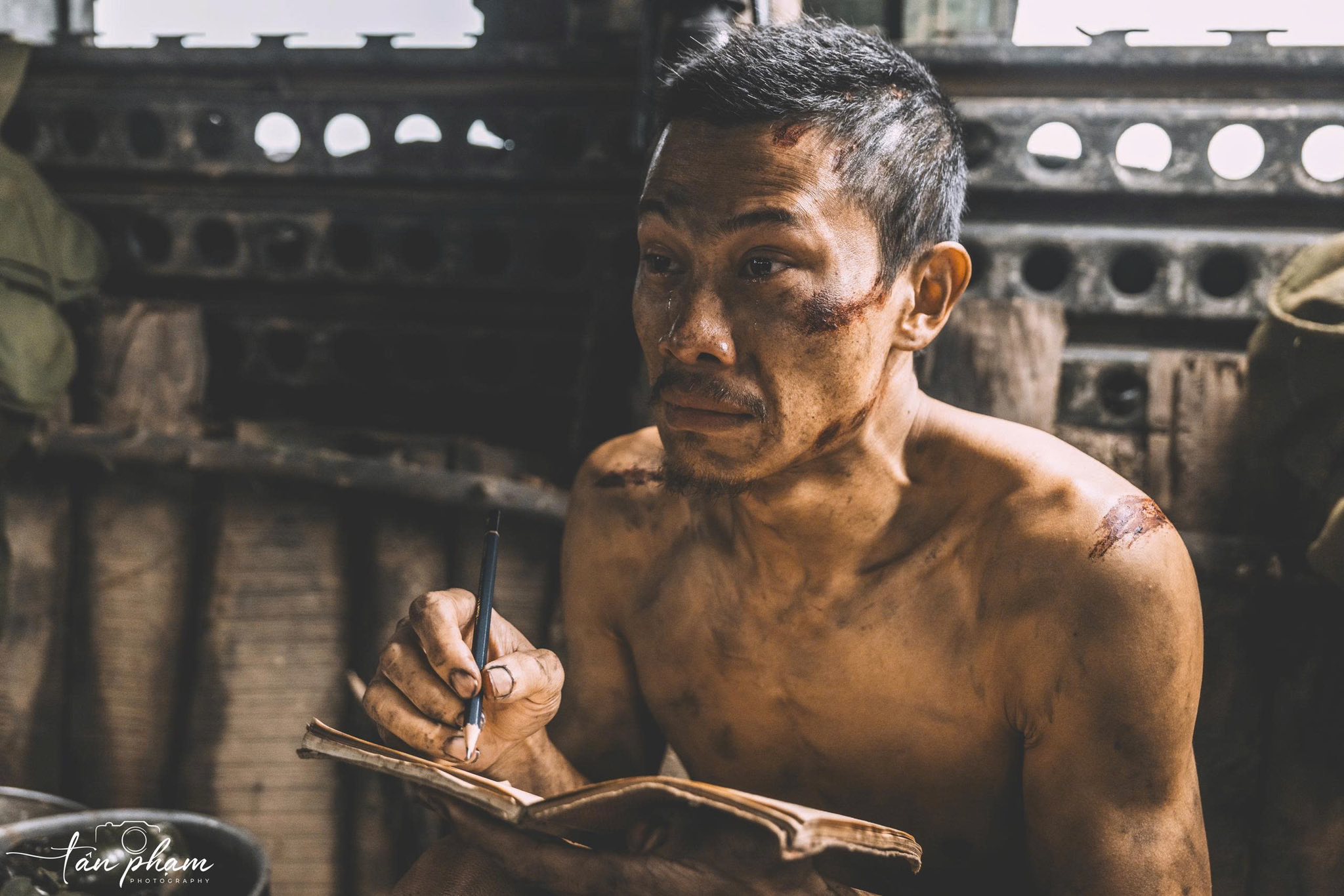 Anh Tạ "Mưa đỏ" có một sinh nhật đầy ắp tình yêu thương- Ảnh 5.